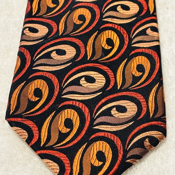 Brand New High Quality Custom Tie By ANYTHING BUT MONDAY - Picture 2 of 4
